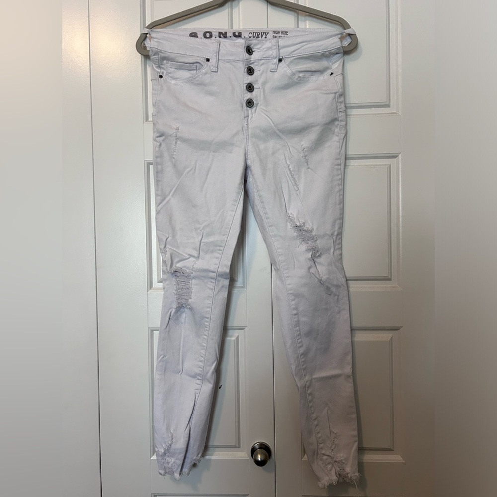 White Distressed Skinny Jean